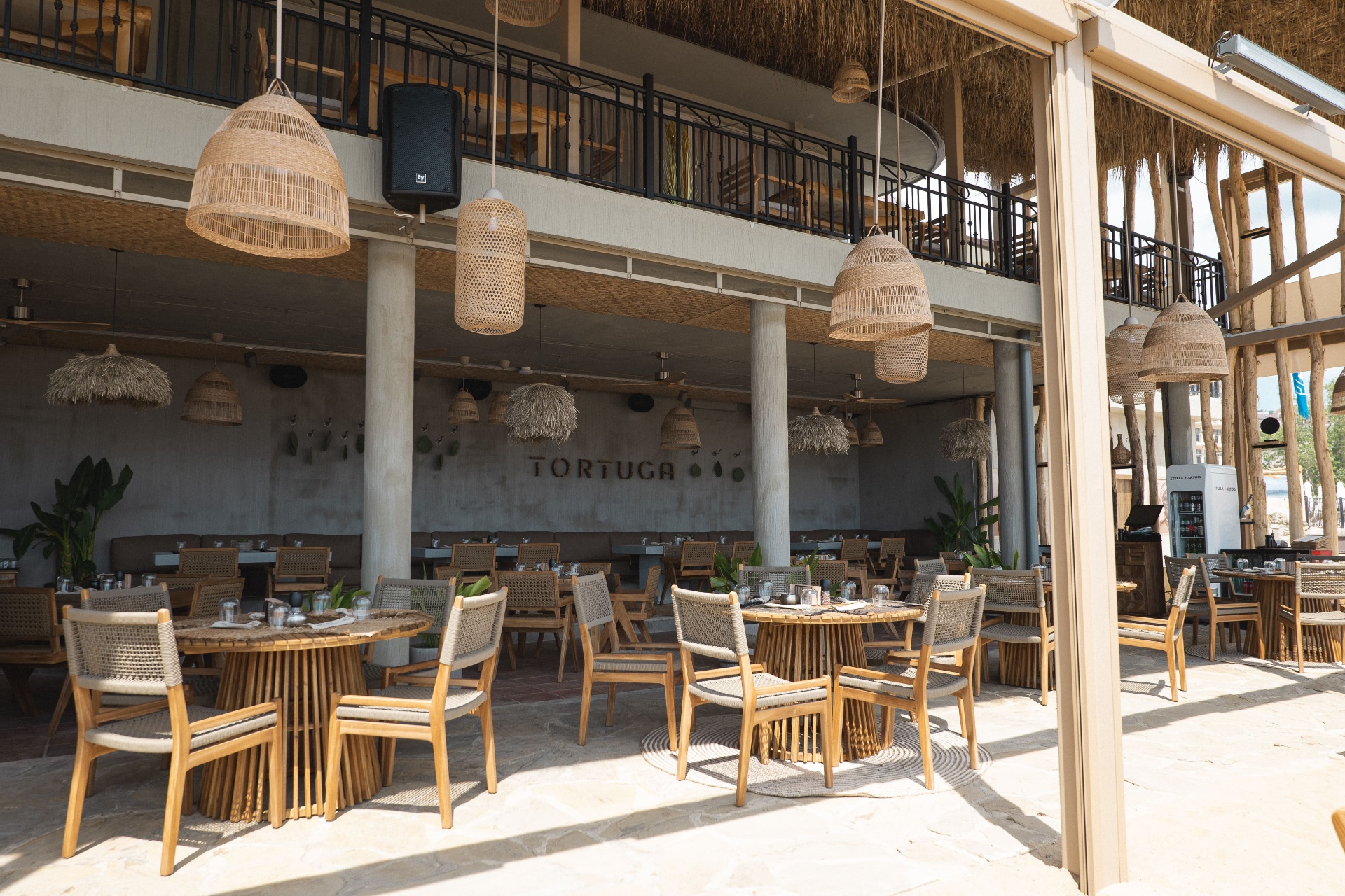 Tortuga — Beach Club · Goldene Stunde · Hauptrolle